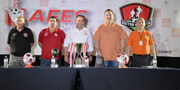 Inaugura Toño Astiazarán Torneo Nacional 2010 y Menores en Hermosillo