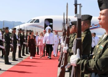 Presidentes de Venezuela y Cuba arriban a Palenque, Chiapas