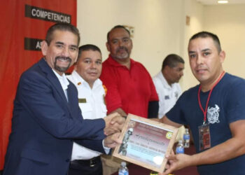 “Ser bombero se ocupa de un corazón de guerrero”; jesús flores.