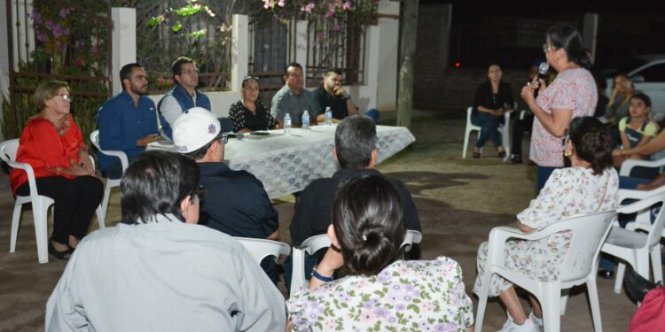 Reconocen vecinos apertura del alcalde de Navojoa