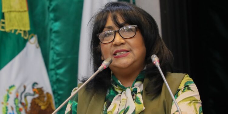 Vamos a seguir luchando por sentirnos plenas, vivas y libres: ALMA HIGUERA.