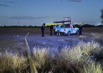 Detienen a dos por robo de alumbrado público
