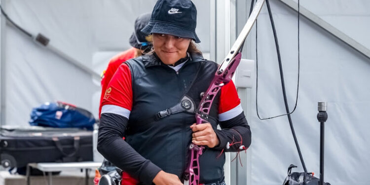 Alejandra Valencia va a semifinales en individual e irá por bronce en mixto