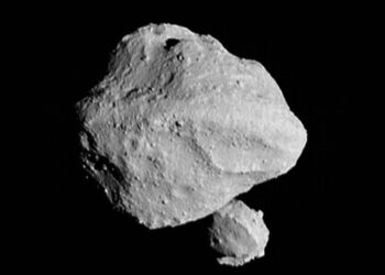 NASA descubre luna diminuta al pasar cerca de pequeño asteroide