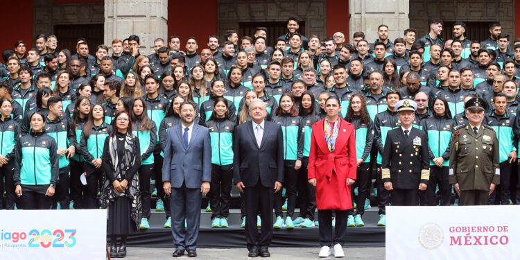 Felicidades a las y los deportistas mexicanos que obtuvieron el tercer lugar en los Juegos Panamericanos: Andrés Manuel López Obrador
