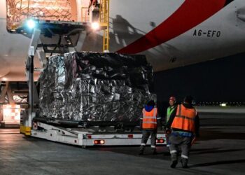 Llegan a México 1.5 millones de dosis Sputnik V para reforzar vacunación contra COVID-19