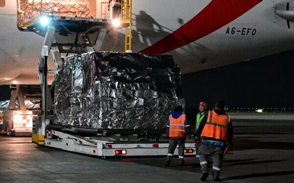 Llegan a México 1.5 millones de dosis Sputnik V para reforzar vacunación contra COVID-19