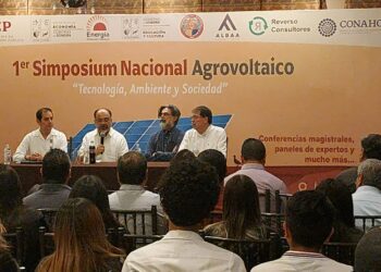 Participa sector educativo sonorense en primer Simposio Nacional Agrovoltaico