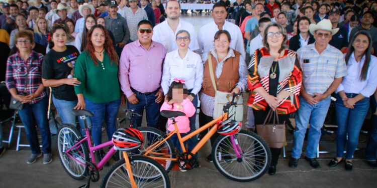 Con una inversión superior a dos MDP termina la distribución de bicicletas y cascos en la sierra alta de la entidad: Gobierno de Sonora