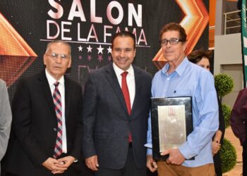Inaugura Toño Astiazarán Salón de la Fama del Deportista Hermosillense