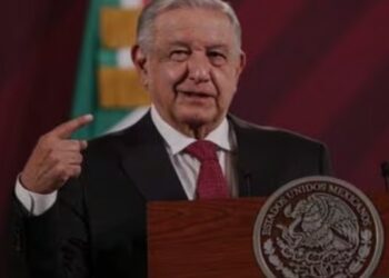 Rechaza López Obrador postura de ministros que ven inviable ser elegidos por voto popular