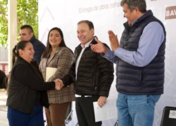 Brindamos espacios dignos para beneficio de las y los estudiantes de Bavispe: Gobernador