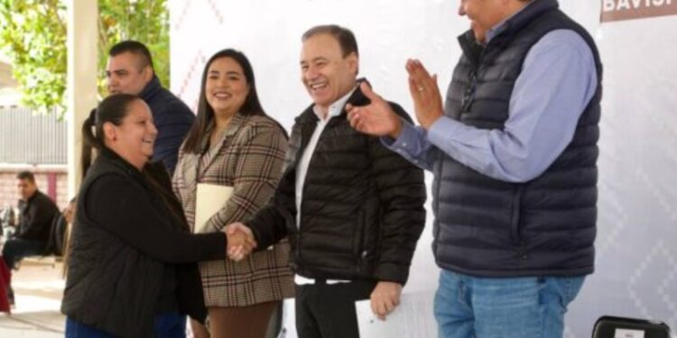 Brindamos espacios dignos para beneficio de las y los estudiantes de Bavispe: Gobernador