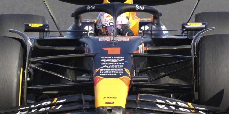 Verstappen firma la ‘pole’ en Brasil; Checo Pérez fue noveno
