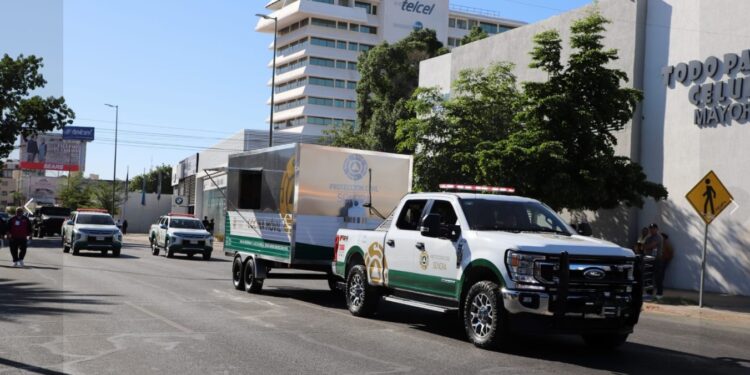 *Participa protección civil Sonora en desfile del 20 de noviembre*