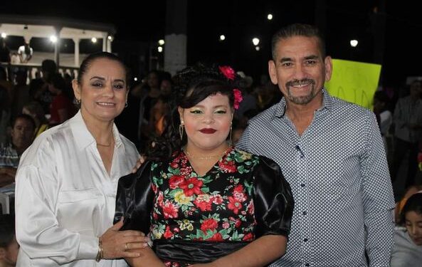 DIVINA FLORES ES LA GANADORA DE VOCES DE HUATABAMPO.