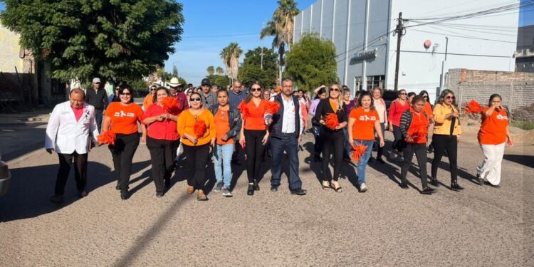 Marchan por la eliminación de violencia contra la mujer y niñas.