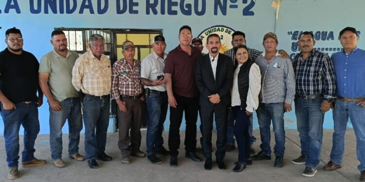 Cierran filas Jesús Flores y comisariados ejidales.