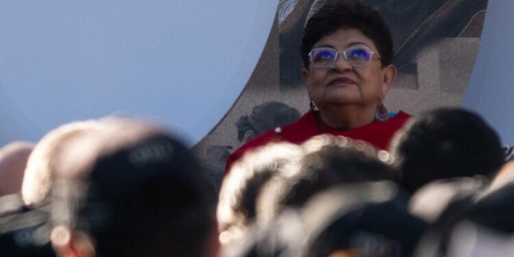 Si Ernestina Godoy no es ratificada, aquí tiene las puertas abiertas: López Obrador