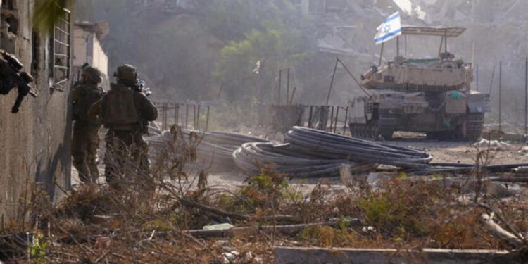 Israel hará pausas en Gaza de 4 horas para permitir salida de civiles y entrada de ayuda