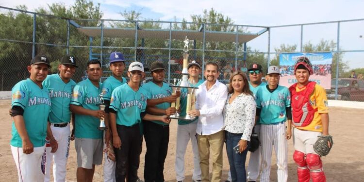 El alcalde Jesús Flores anunció alumbrado para Estadio de Beisbol
