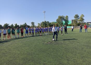 Jesús Flores anunció 6 nuevas becas para deportistas