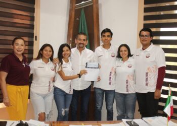 Apoya alcalde Jesús Flores a estudiantes de TECNM Campus Huatabampo