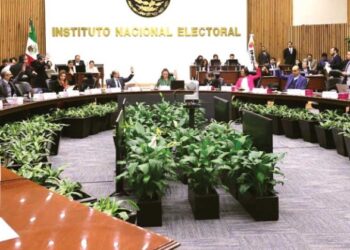El INE quita cuotas a grupos vulnerables; acciones afirmativas para renovar el Congreso