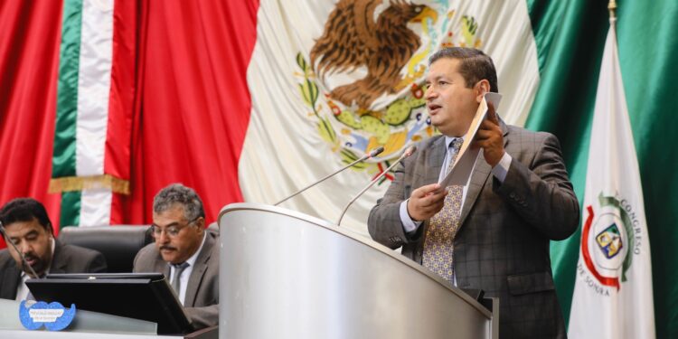 Rinde Congreso de Sonora homenaje a Jesús García Corona, Héroe de Nacozari