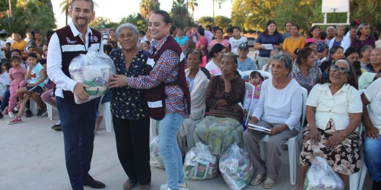 ¡Cumpliendo JESÚS FLORES SE GANA EL RECONOCIMIENTO DE LA GENTE!