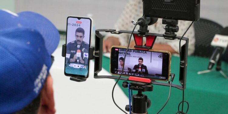 Previene el delito sspm con programa de revisión mochila