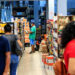 Reabren los primeros supermercados en Acapulco tras el huracán Otis