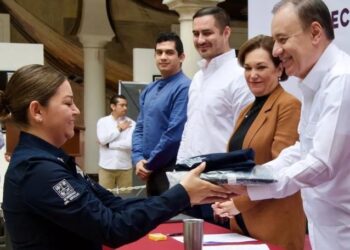 Fortalecemos la seguridad pública con policías certificados, equipamiento y mejores sueldos: Durazo