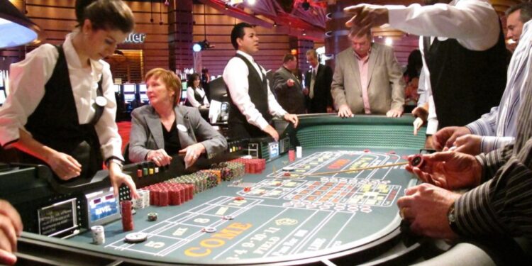 Los trabajadores de Las Vegas logran acuerdo con los casinos que evita huelga