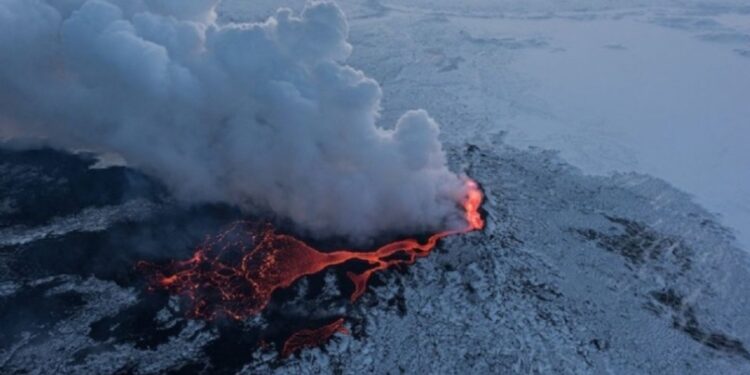 Alerta en Islandia por posible erupción volcánica