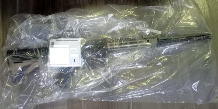 Aseguran Sedena y Policía Estatal armas de fuego, cargadores y cartuchos