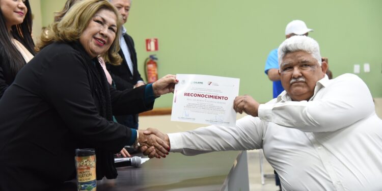 Reconoce ICM a funcionarios discapacitados en perspectiva de género