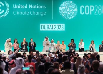 Los países en la COP28 adoptaron el ‘Balance Global’, acuerdo para dejar atrás los combustibles fósiles