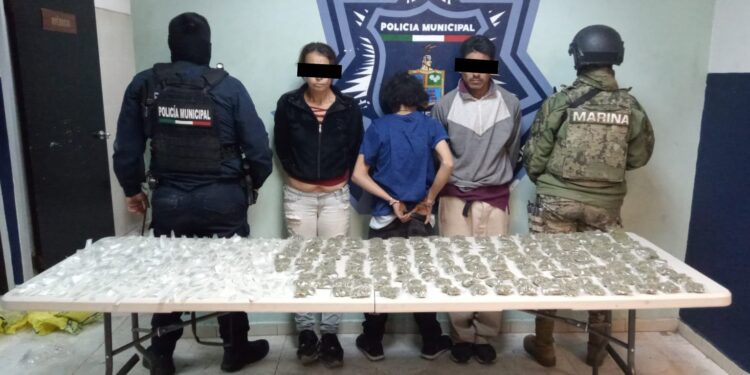 Captura la SSPM a tres en la Primero de Mayo con marihuana y cristal