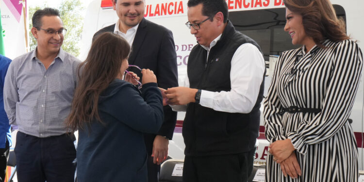Entrega el Patronato de la Beneficencia Pública más de mil apoyos individuales y 13 ambulancias en Sonora