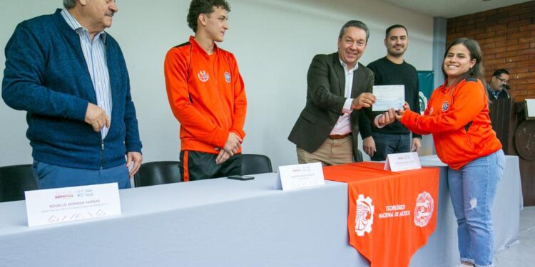Apoya Gobierno de Sonora al talento deportivo con becas para estudiantes universitarios
