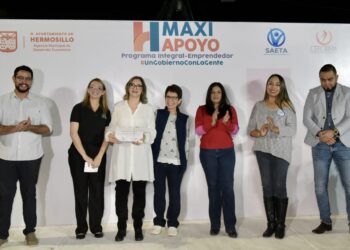 Se gradúa cuarta generación del programa emprendimiento Maxi Apoyo