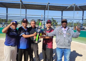 EN CUADRANGULAR DE SOFTBOL