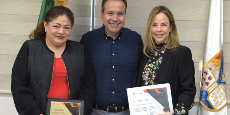 Reconoce Ayuntamiento de Hermosillo a servidores públicos municipales
