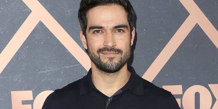 «Sí soy un rebelde… en Rebel Moon»: Poncho Herrera en estreno de su nueva película