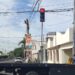 Reinstalan semáforo de la california y cananea