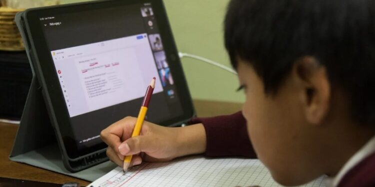 Culpan a la SEP tras el fracaso de prueba PISA