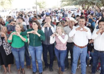 “OPERATIVO NAVIDEÑO” DE DIF SONORA LLEVA ALEGRÍA A FUNDICIÓN