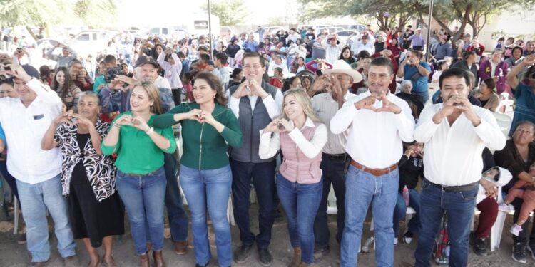 “OPERATIVO NAVIDEÑO” DE DIF SONORA LLEVA ALEGRÍA A FUNDICIÓN