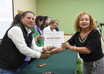 Clausura  Instituto Cajemense de la Mujer el taller de carpintería